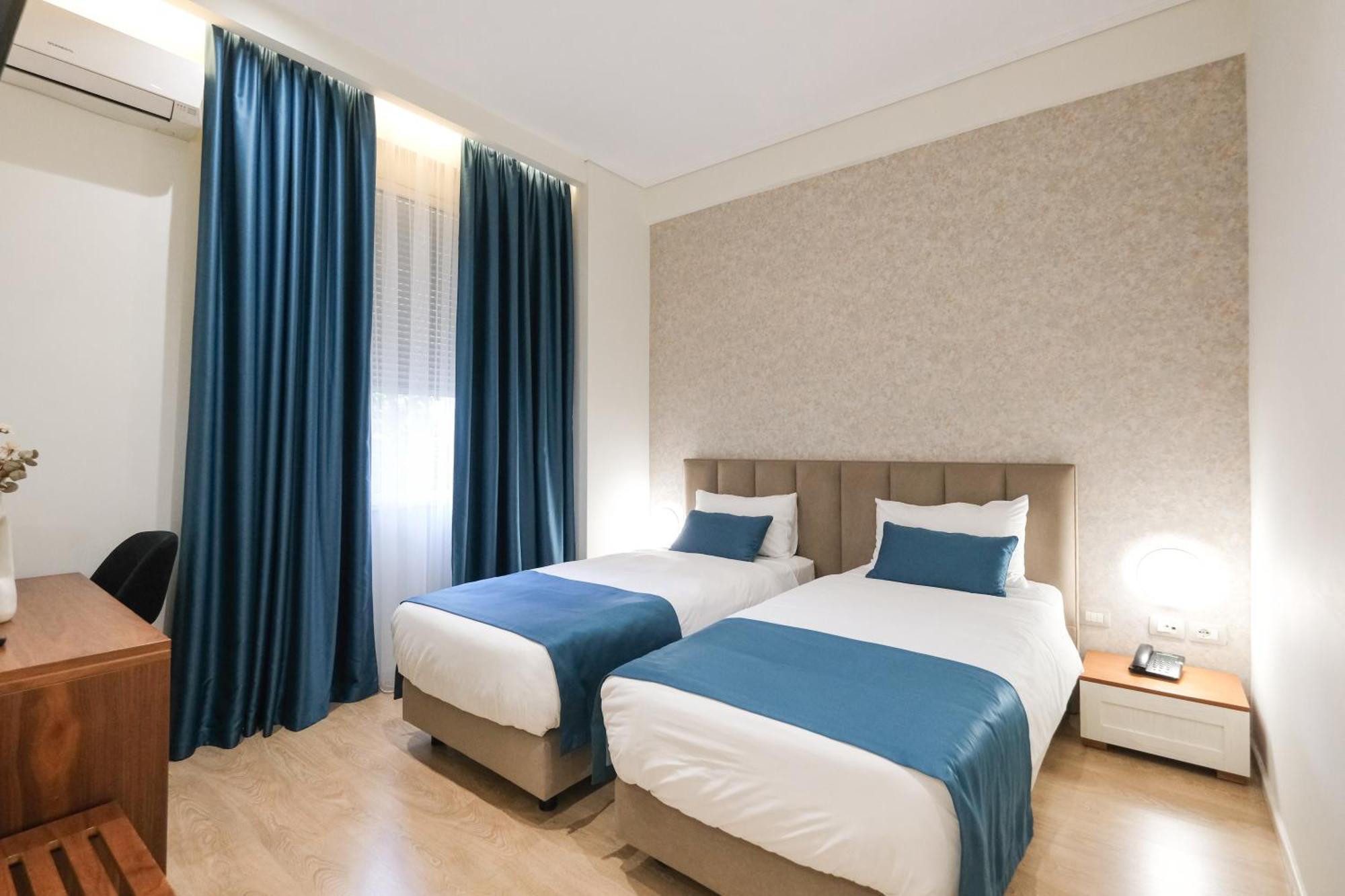 Golden City Hotel & Spa, Tirana Extérieur photo